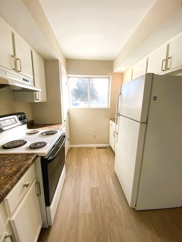 2 bedroom/1.5 bath town