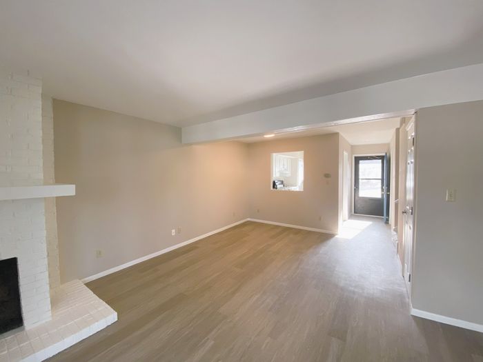 2 bedroom/1.5 bath town